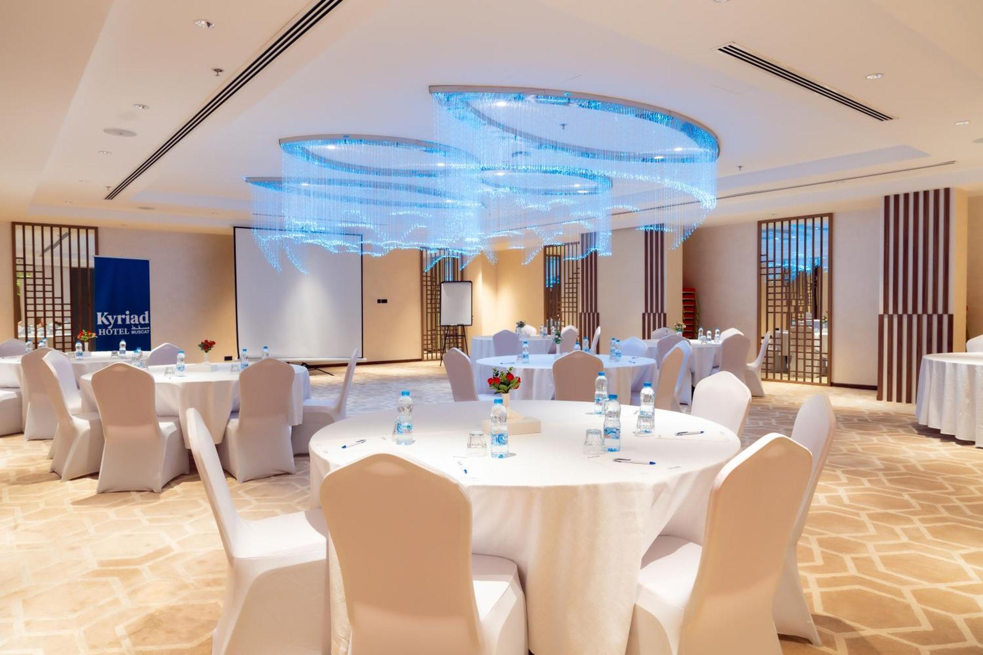 Kyriad Muscat Hotel Ngoại thất bức ảnh